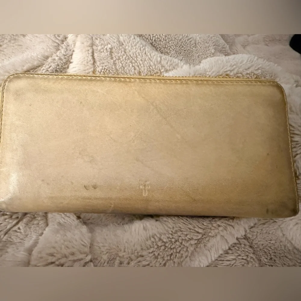 Frye Campus Rivet Zip-Around Leather Wallet Color Tan - Picture 2 of 14